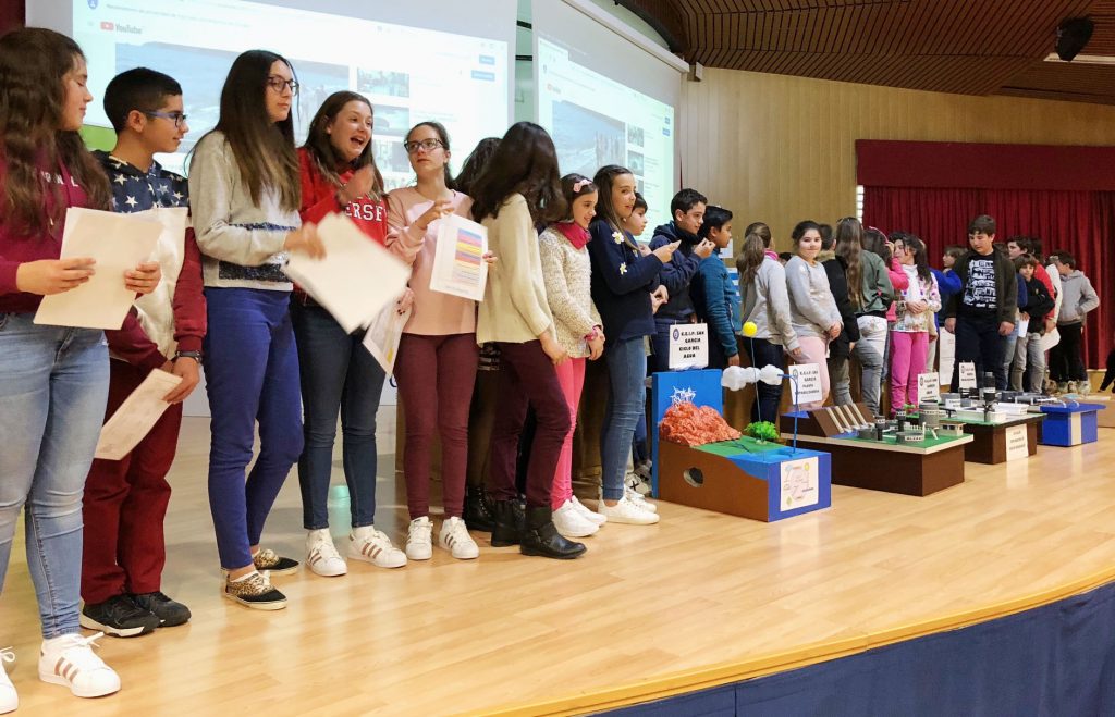 Los estudiantes exponen sus proyectos
